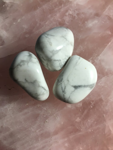 Howlite Tumbled Healing Stone